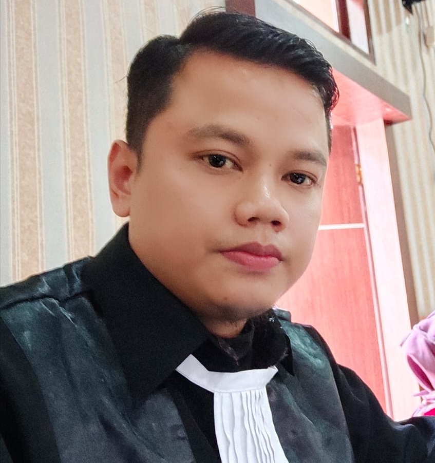 Ketua Perkumpulan Kantor Hukum FIAT Justitia Sumatera Barat